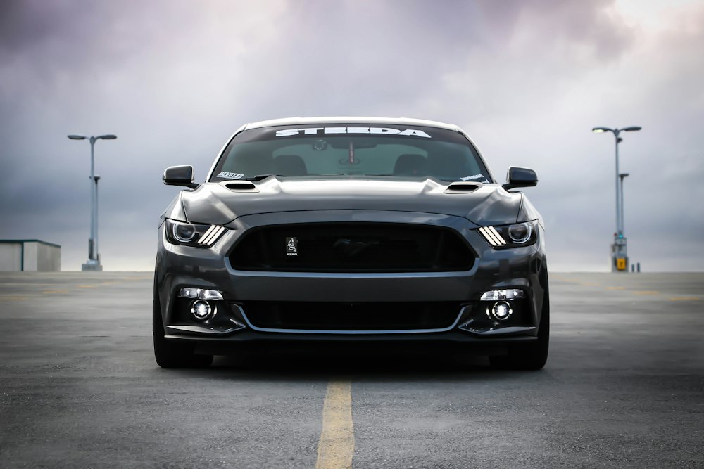 Premium car in showroom — gallery 3