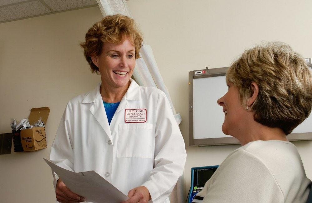 Healthcare clinic consultation — gallery 3